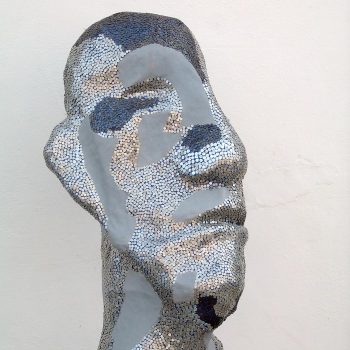cabeza brillante